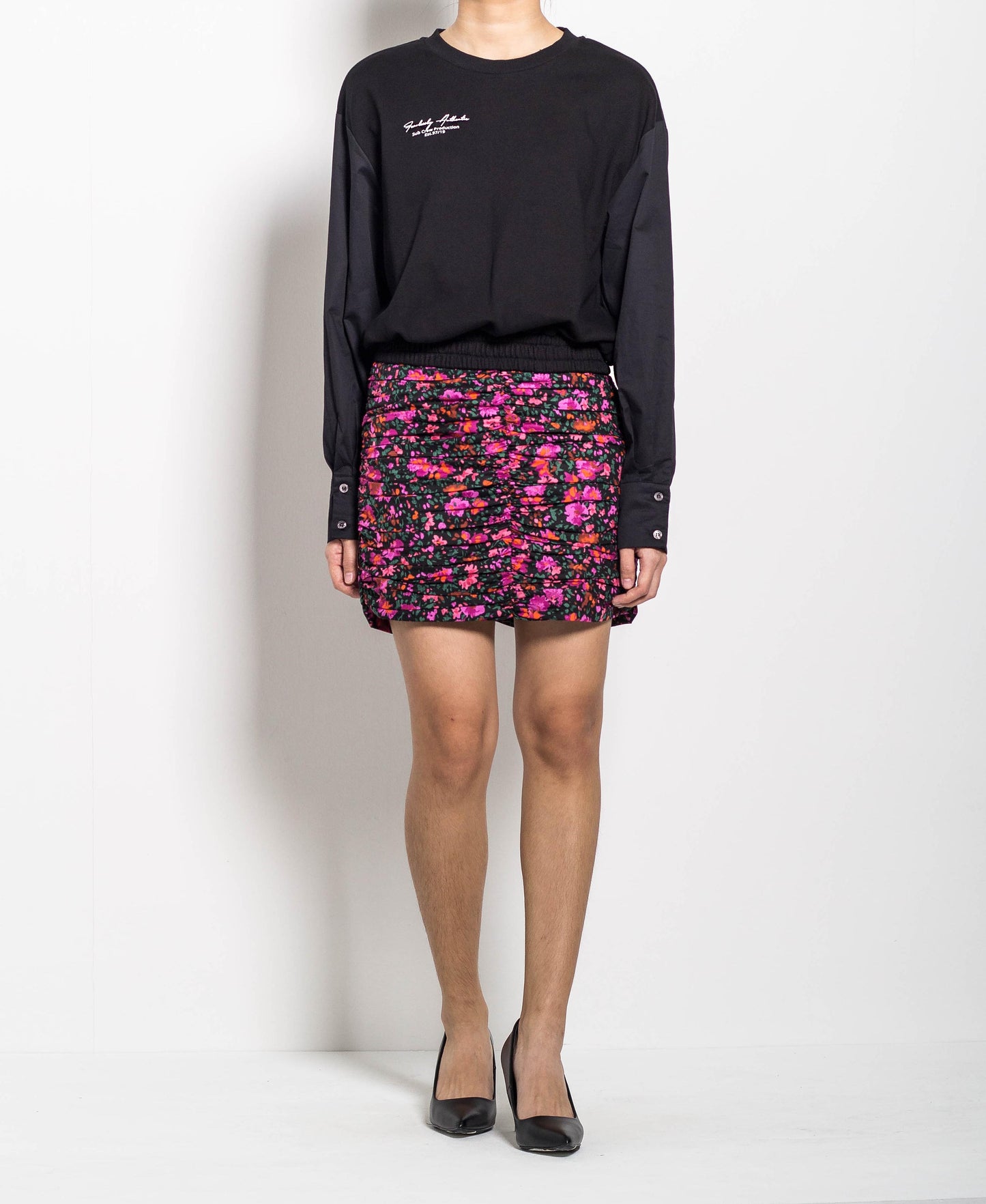 Women Long-Sleeve Sweater - Black - H0W717