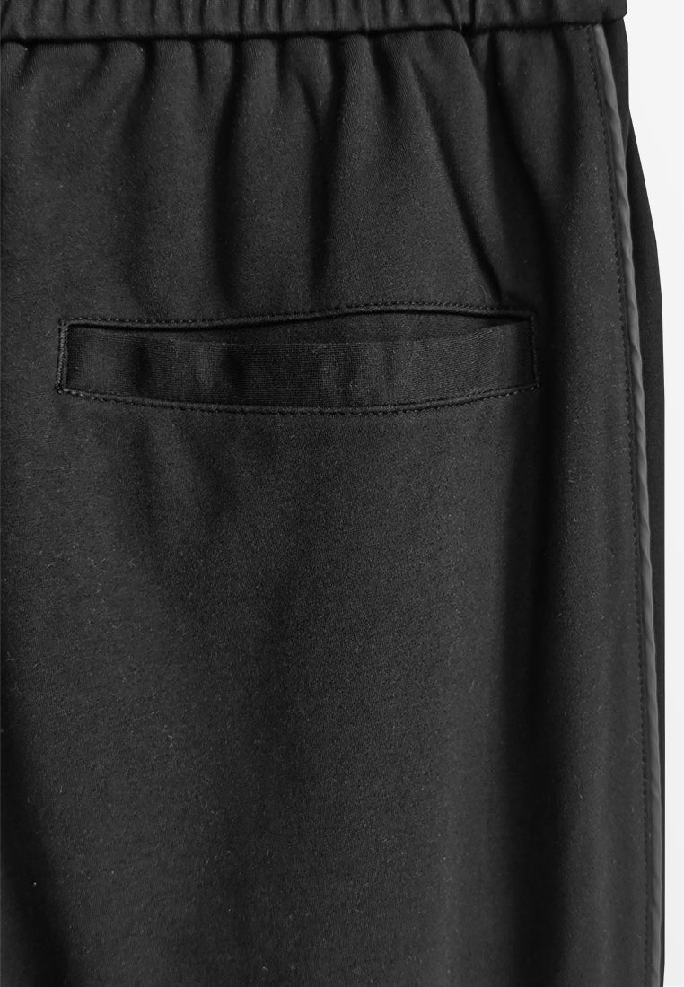 Men Long Jogger - Black - 610016