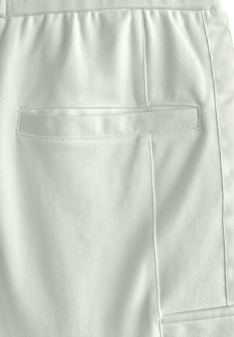 Men Short Jogger - White - 510241