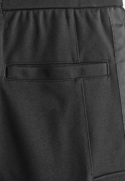 Men Short Jogger - Black - 510242