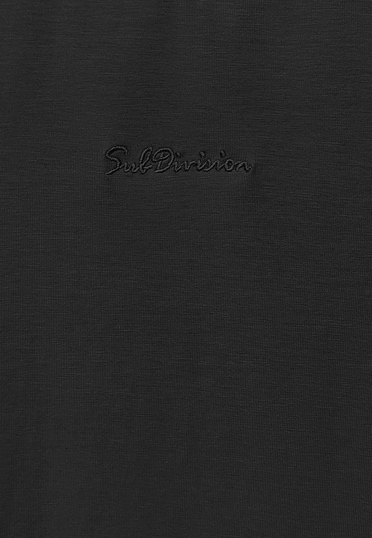 Women Short-Sleeve Graphic Tee - Black - 610246