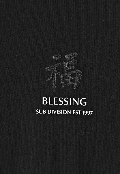 Women Short-Sleeve Graphic Tee - Black - 510261