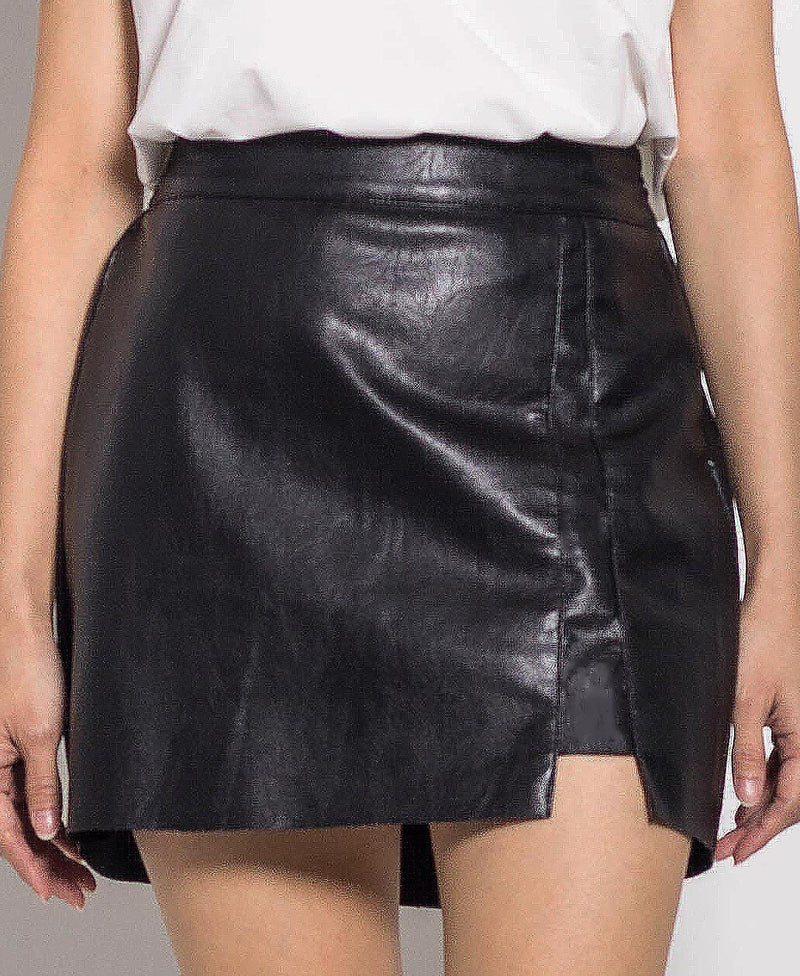 Women Faux Leather Short Skirt - Black - H0W715
