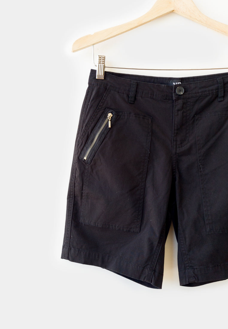 Women Short Pants - Black - F9W216