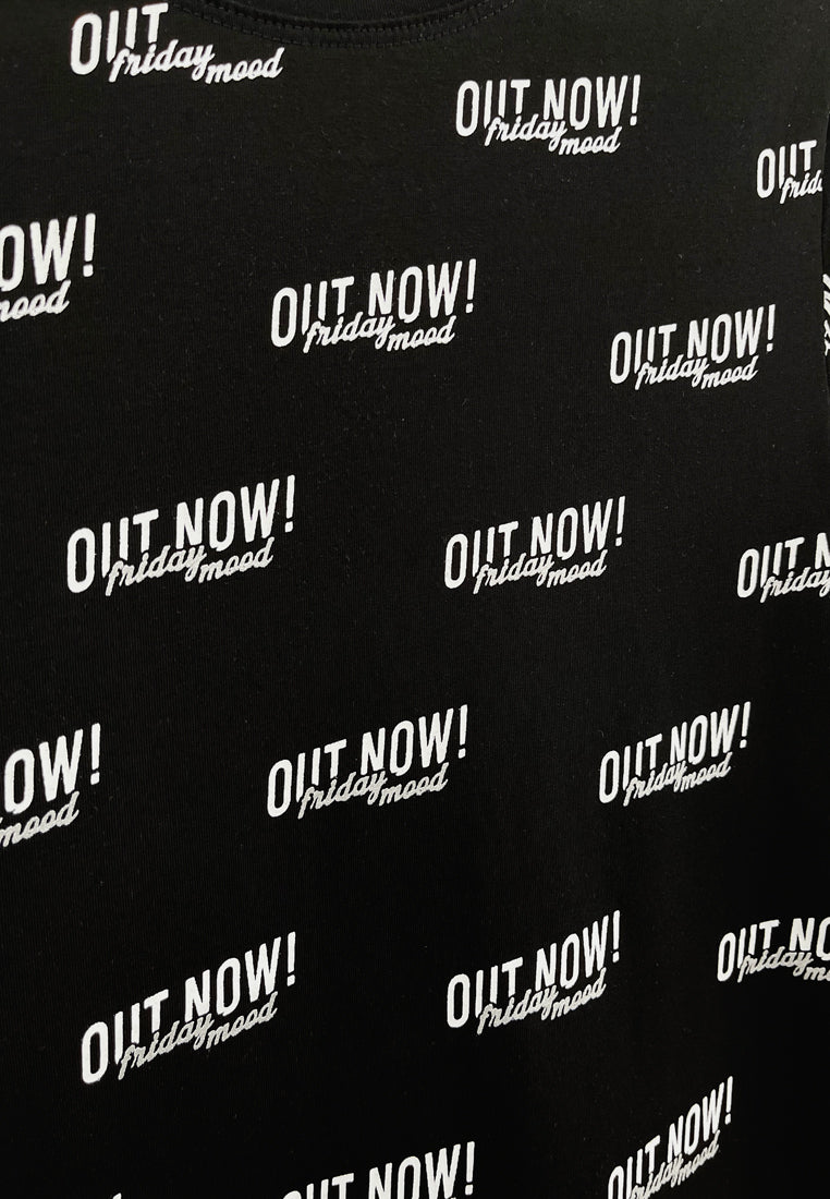 Women Short-Sleeve Graphic Tee - Black - H2W498