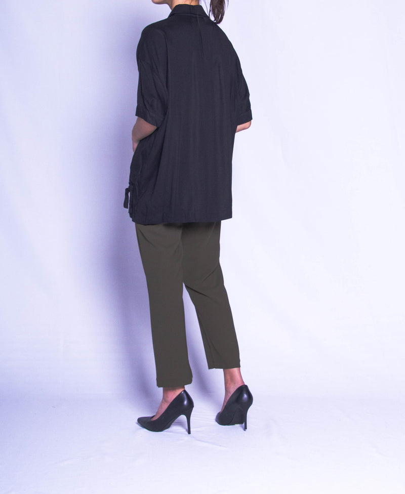 Women Short-Sleeve Blouse - Black - H9W341