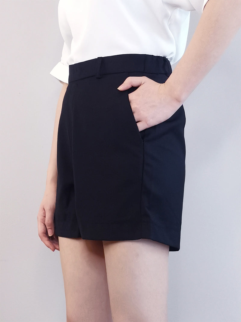 Women Elastic Shorts - Black - M0W474