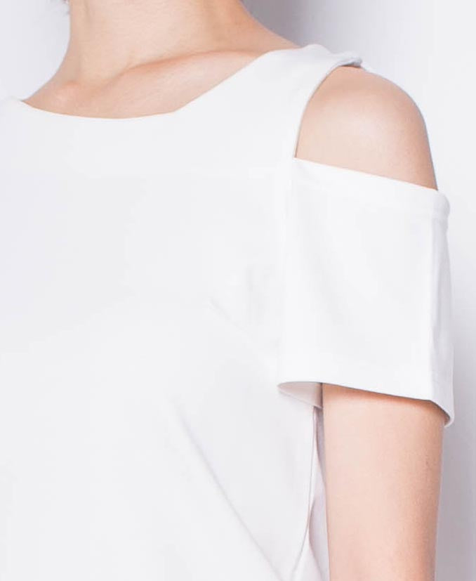 Women Asymmetrical Neck Cut Out Shoulder Top - White - H0W944